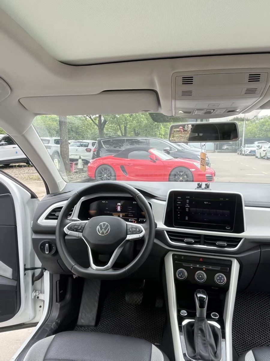 VW 2024 T-Roc 280TSI shiguang Edition photo 3