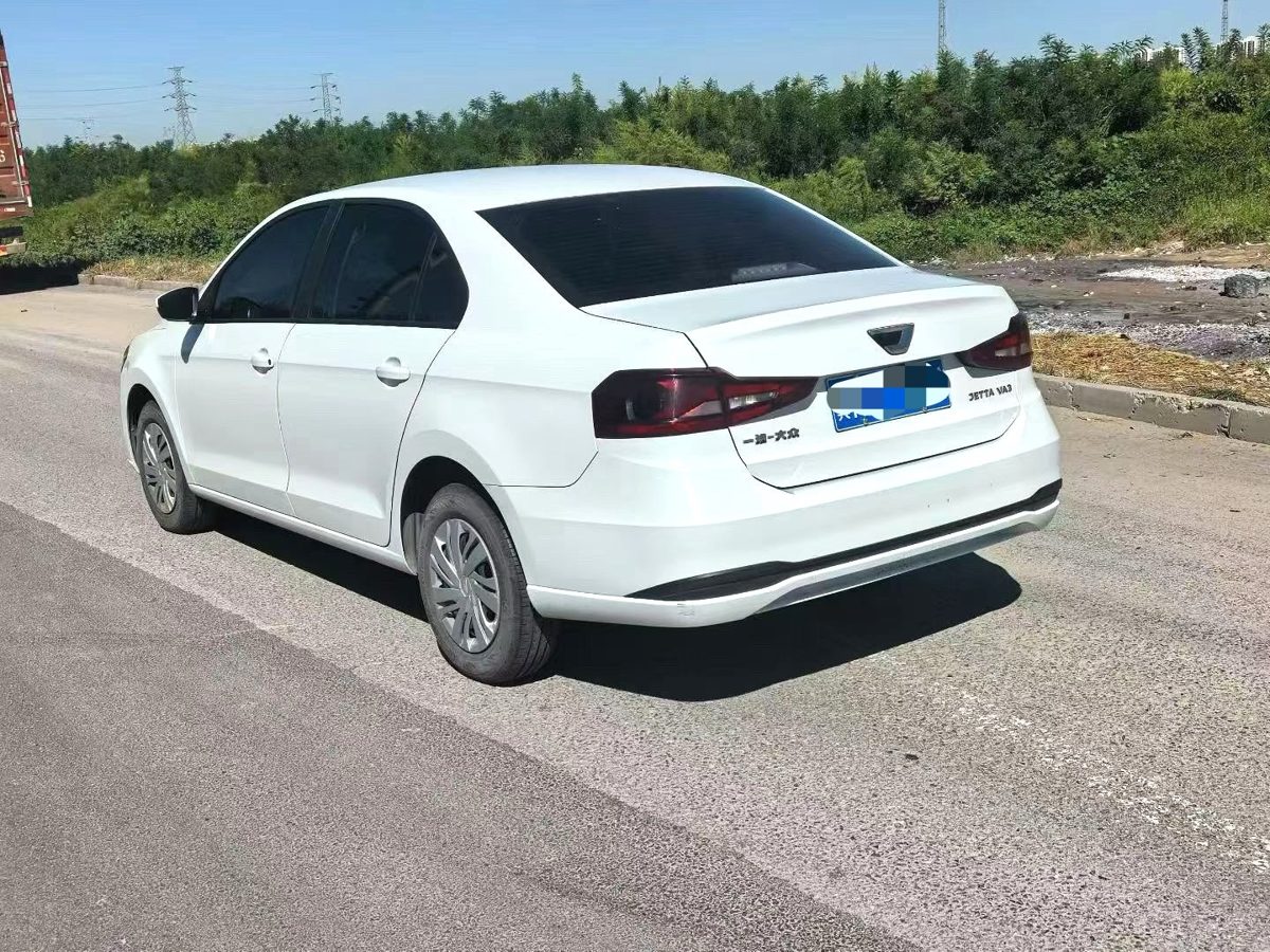 2024 Jetta VA3 1.5L manual photo 2