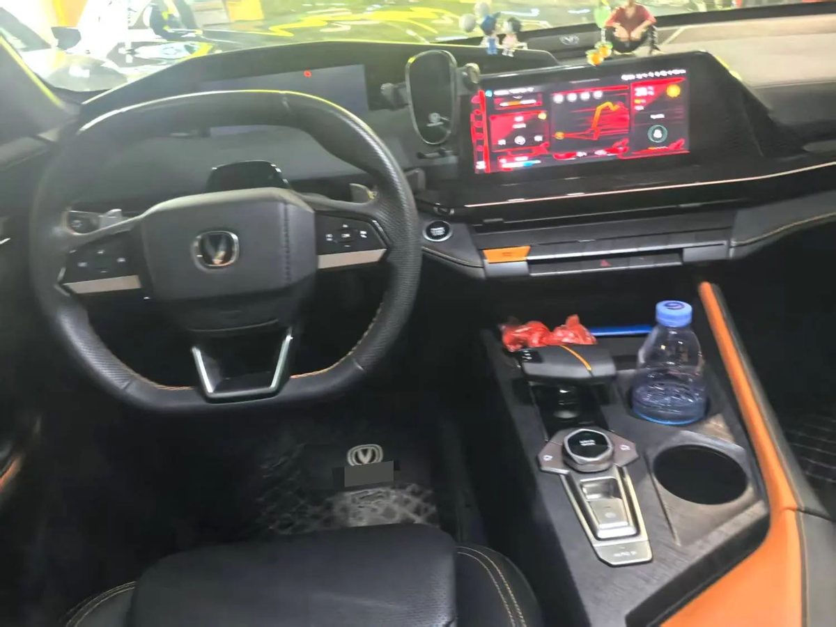 2024 ChangAn UniV 1.5T Premium Edition photo 4