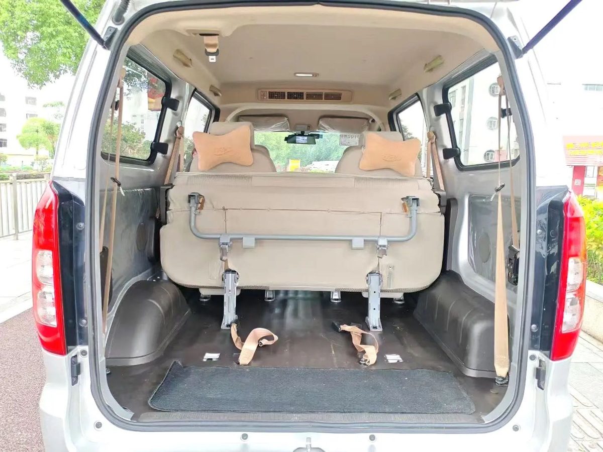 2024 WuLing HongGuang V 1.5 JinEnjoy Version Manual photo 4
