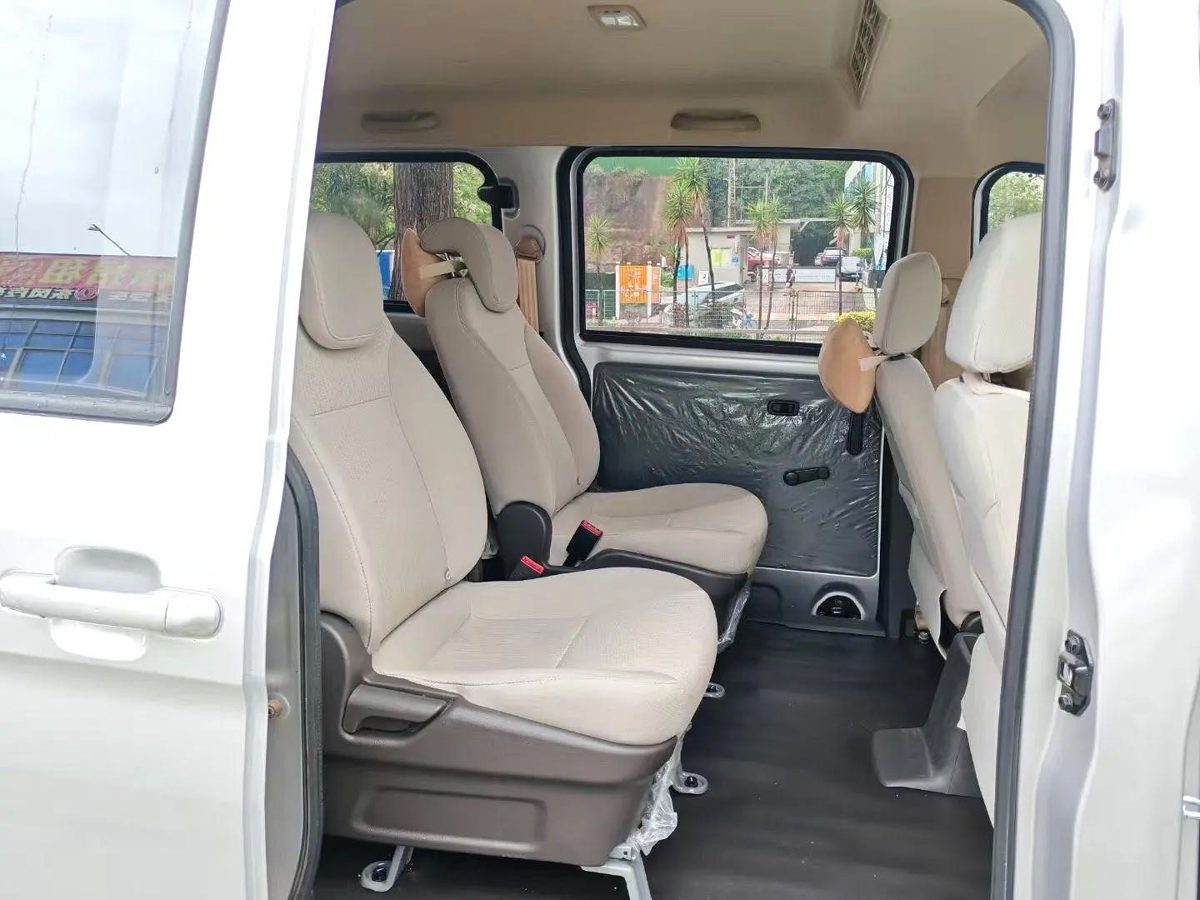 2024 WuLing HongGuang V 1.5 JinEnjoy Version Manual photo 6