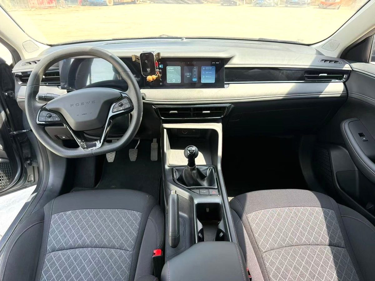 2024 Roewe i5 1.5L comfortable version manual photo 9