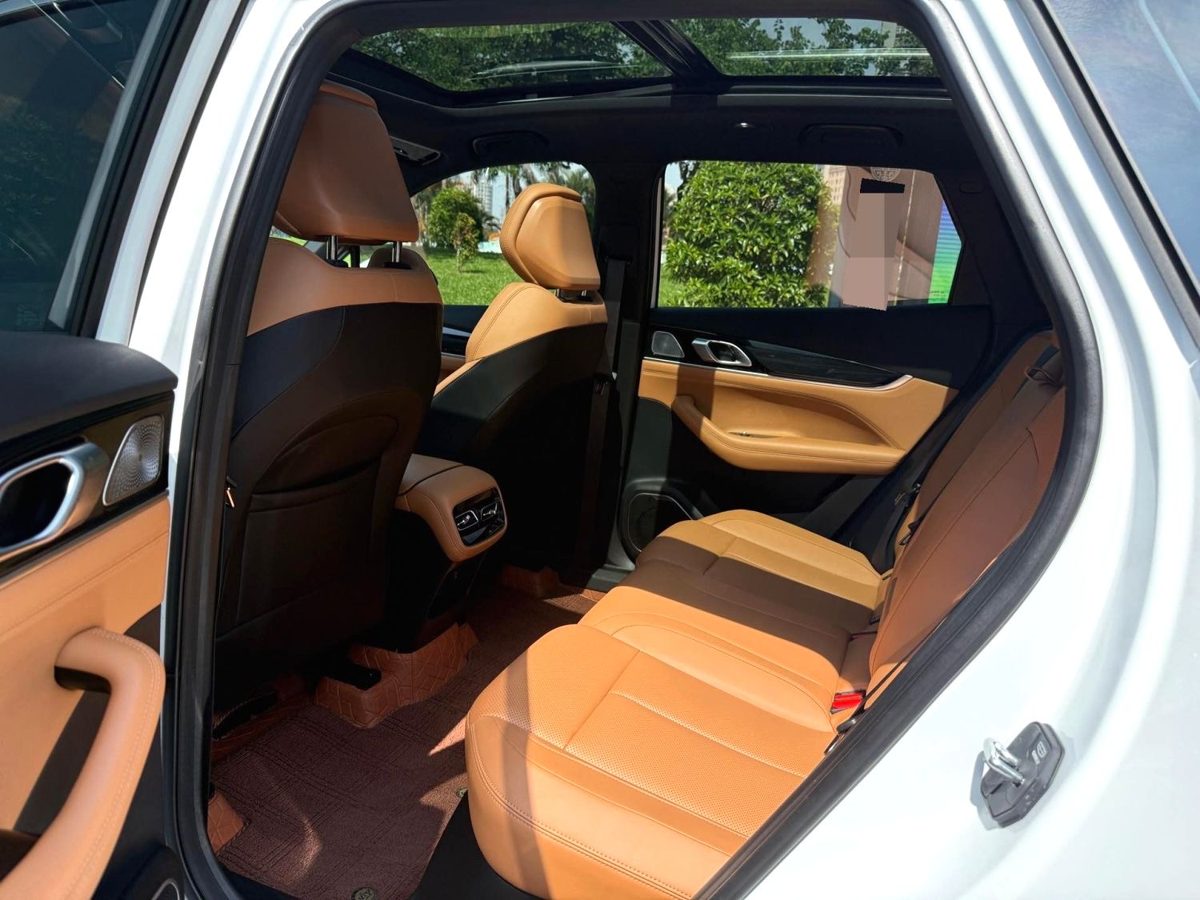 2025 Geely BoYueL ShanHe edition photo 7