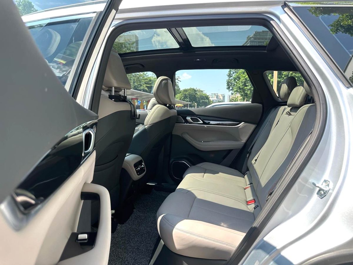 2025 Geely BoYue L 1.5TD shanhe edition photo 8