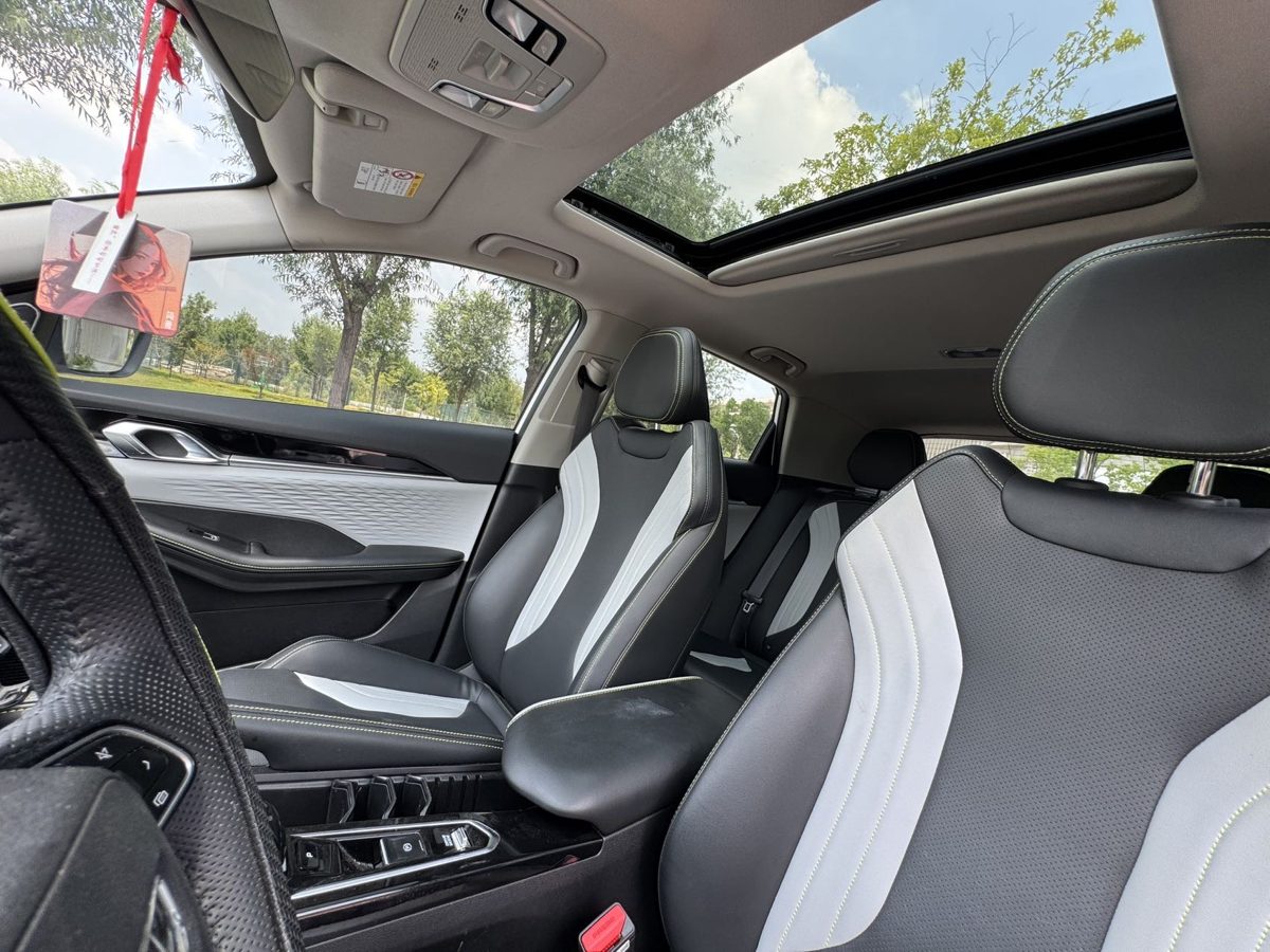 2024Geely coolray champion edition photo 8