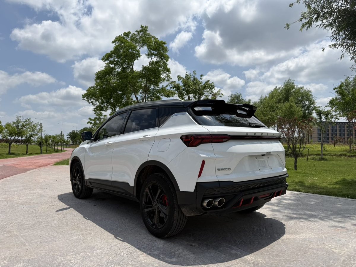 2024 Geely Coolray Full Option with electric tailgate photo 4
