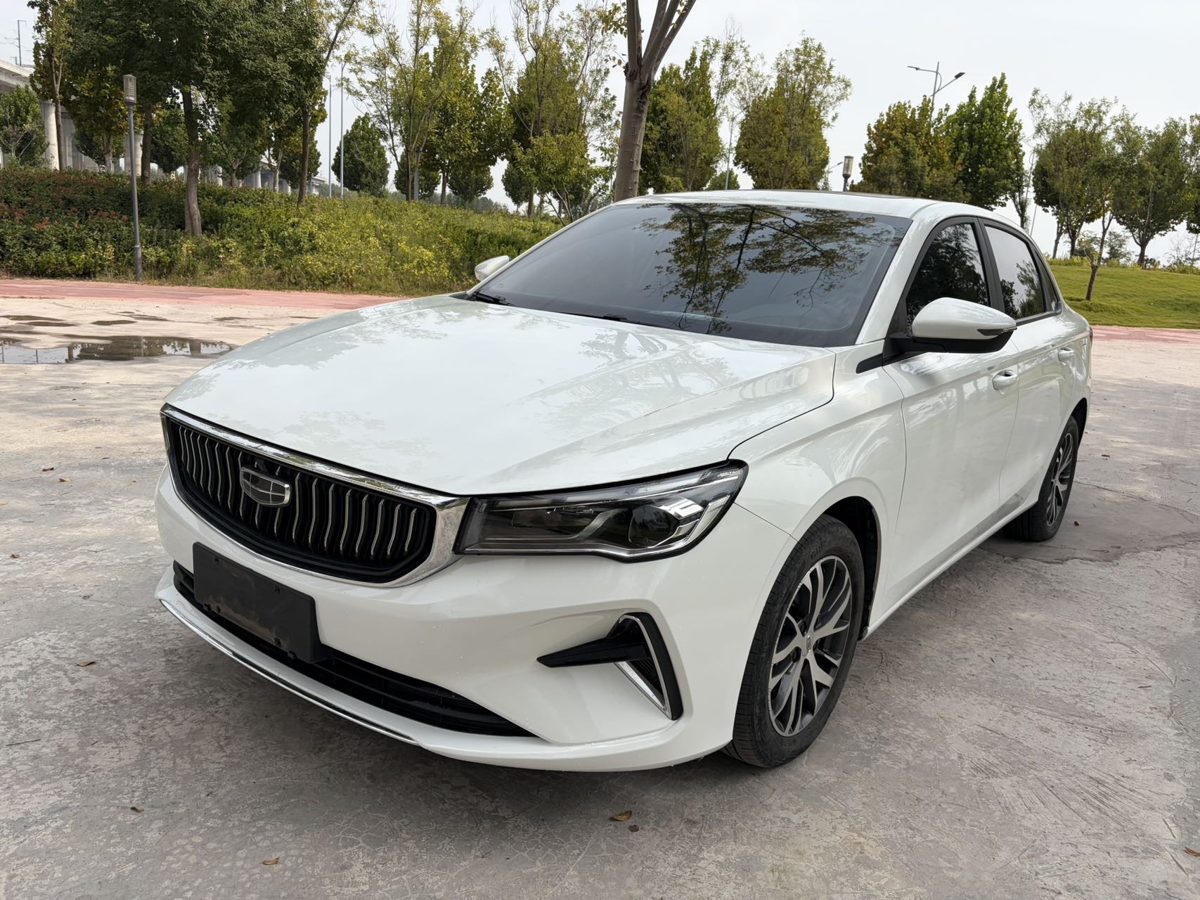 2024 Geely Emgrand manual with sunroof