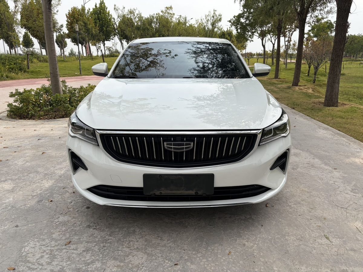 2024 Geely Emgrand manual with sunroof photo 3