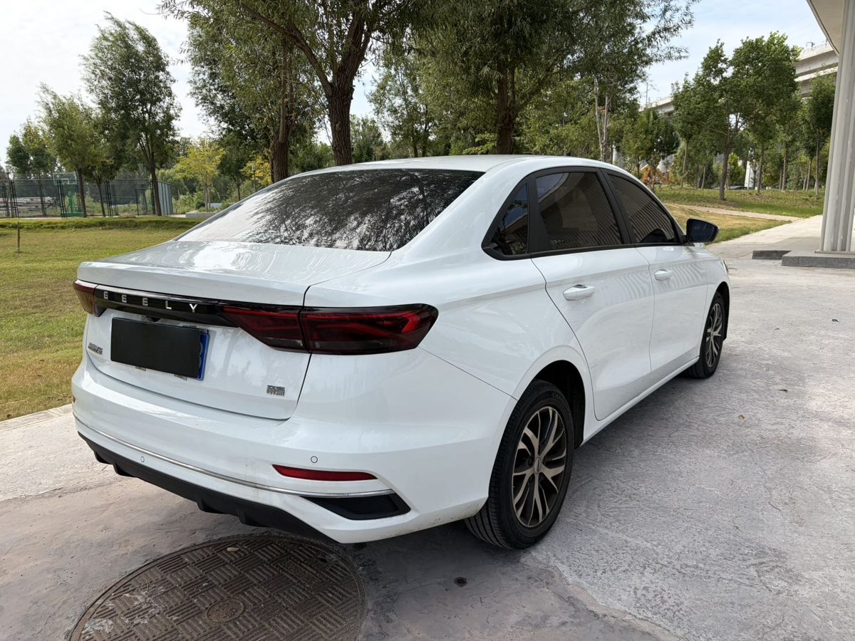 2024 Geely Emgrand Manual without sunroof photo 3