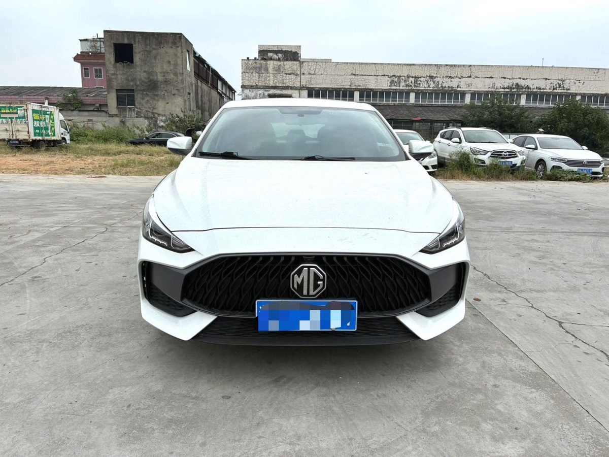 2024 MG5 Auto with sunroof，luxury edition photo 4