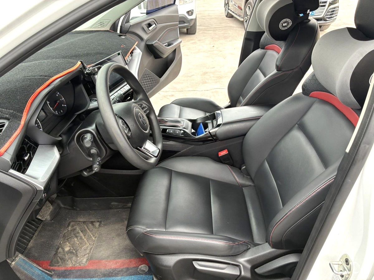 2024 MG5 Auto with sunroof，luxury edition photo 5