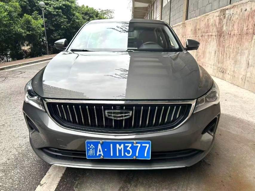 2024 Geely Emgrand Premium Edition with sunroof photo 2