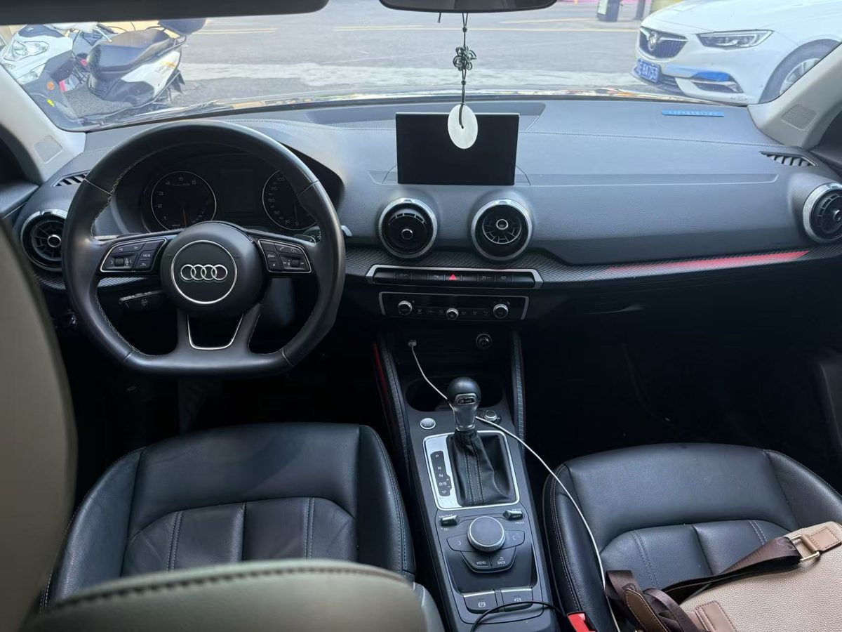 2023Model 2024registration Audi Q2L 35TFSI fashion edition photo 9