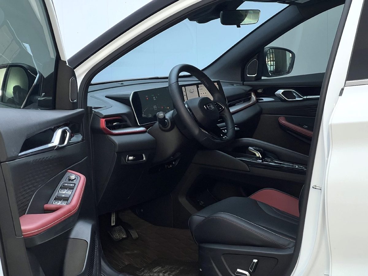 2024 Geely Coolray Full Option photo 4