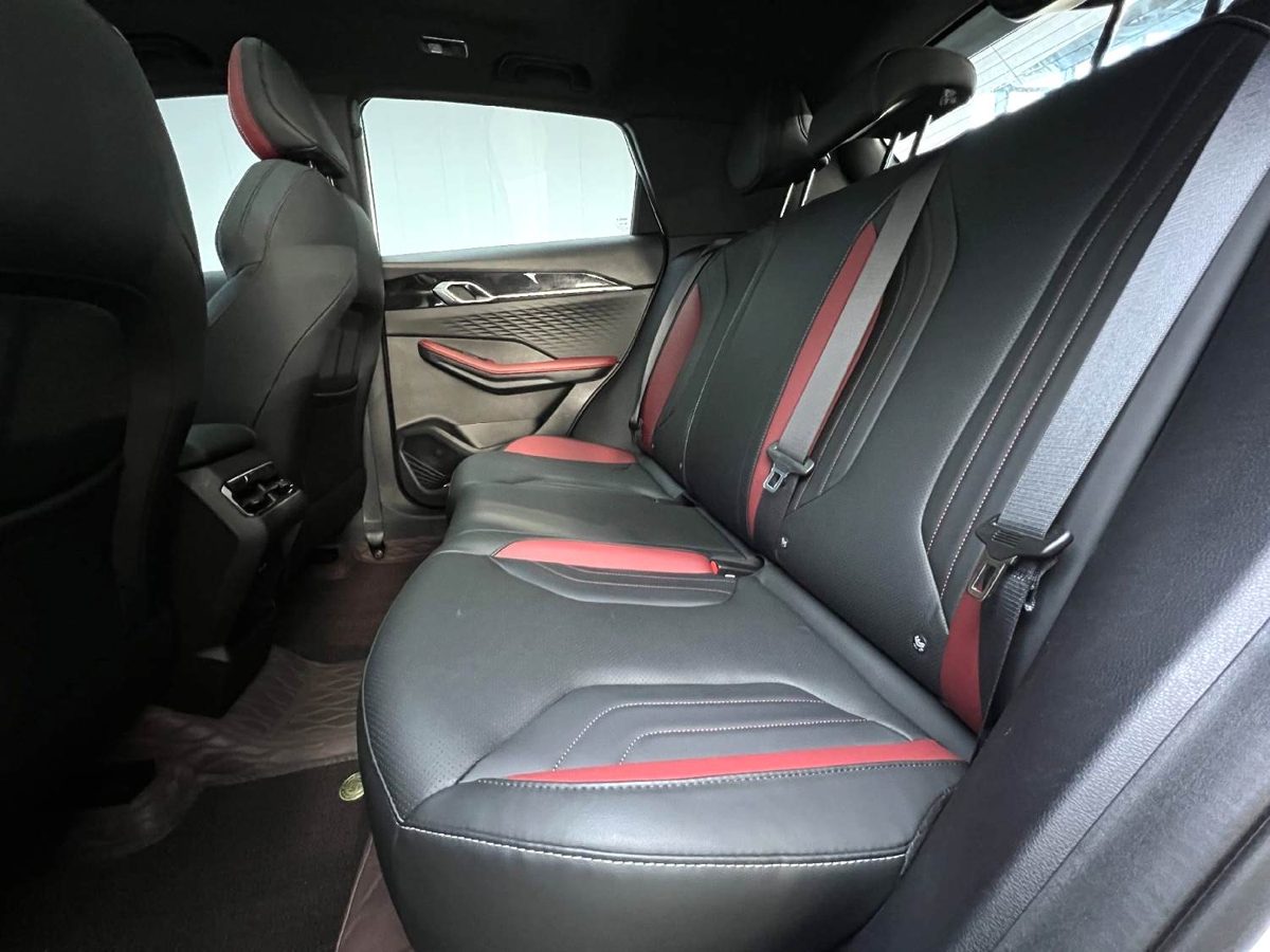 2024 Geely Coolray Full Option photo 5