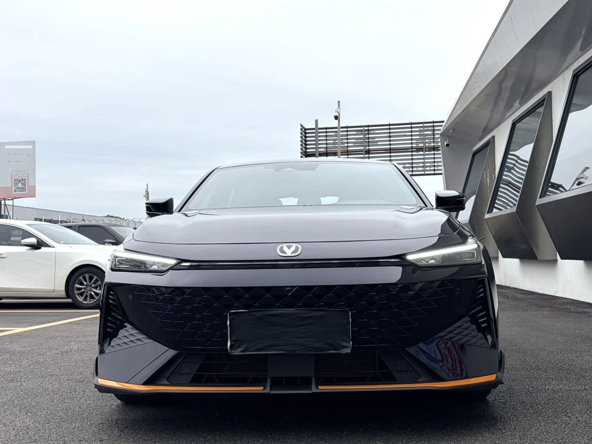 2024 ChangAn Uni-V Premium Sport Edition photo 2