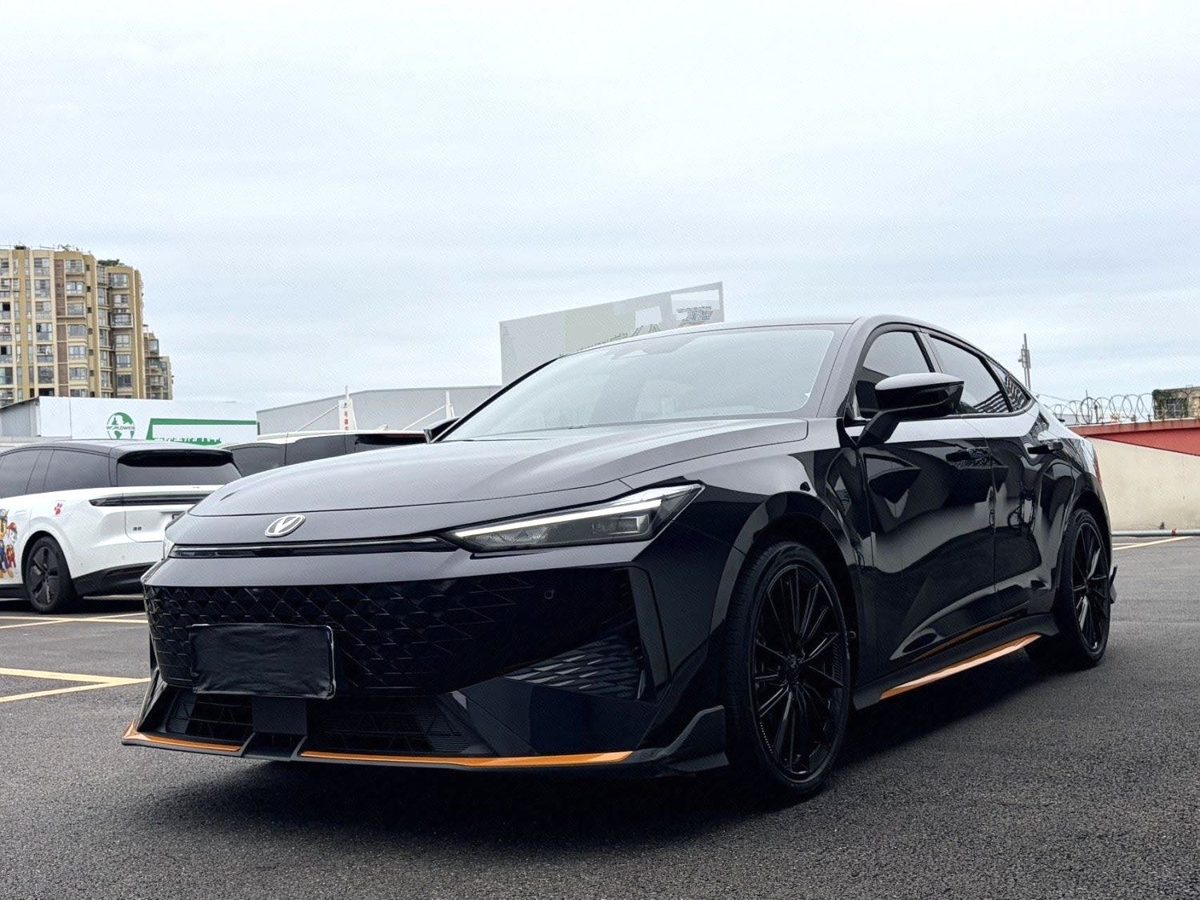 2024 ChangAn Uni-V Premium Sport Edition photo 3