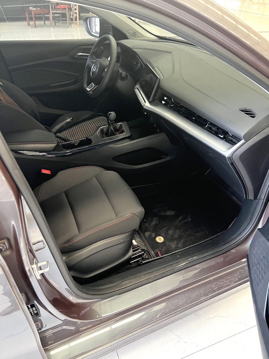 2024 MG5 Manual 180DVVT photo 6