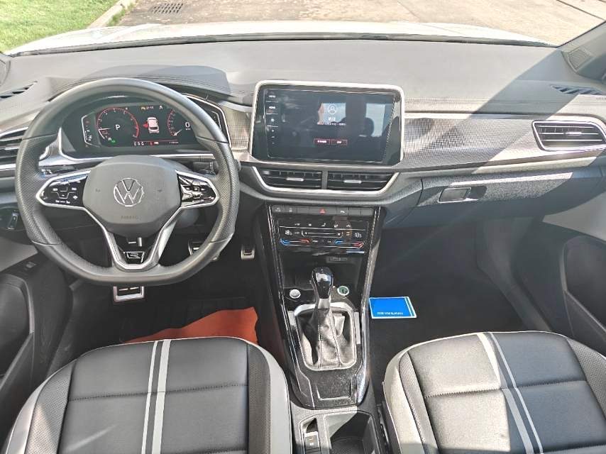 VW T-roc 300TSI CHENGUANG Edition photo 8