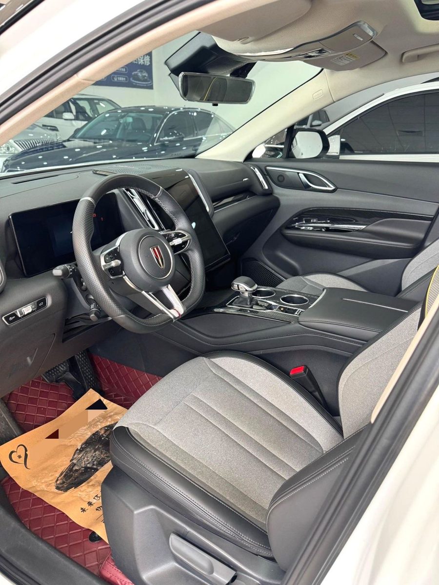 2024 HongQi HS3 YongWei Version photo 7