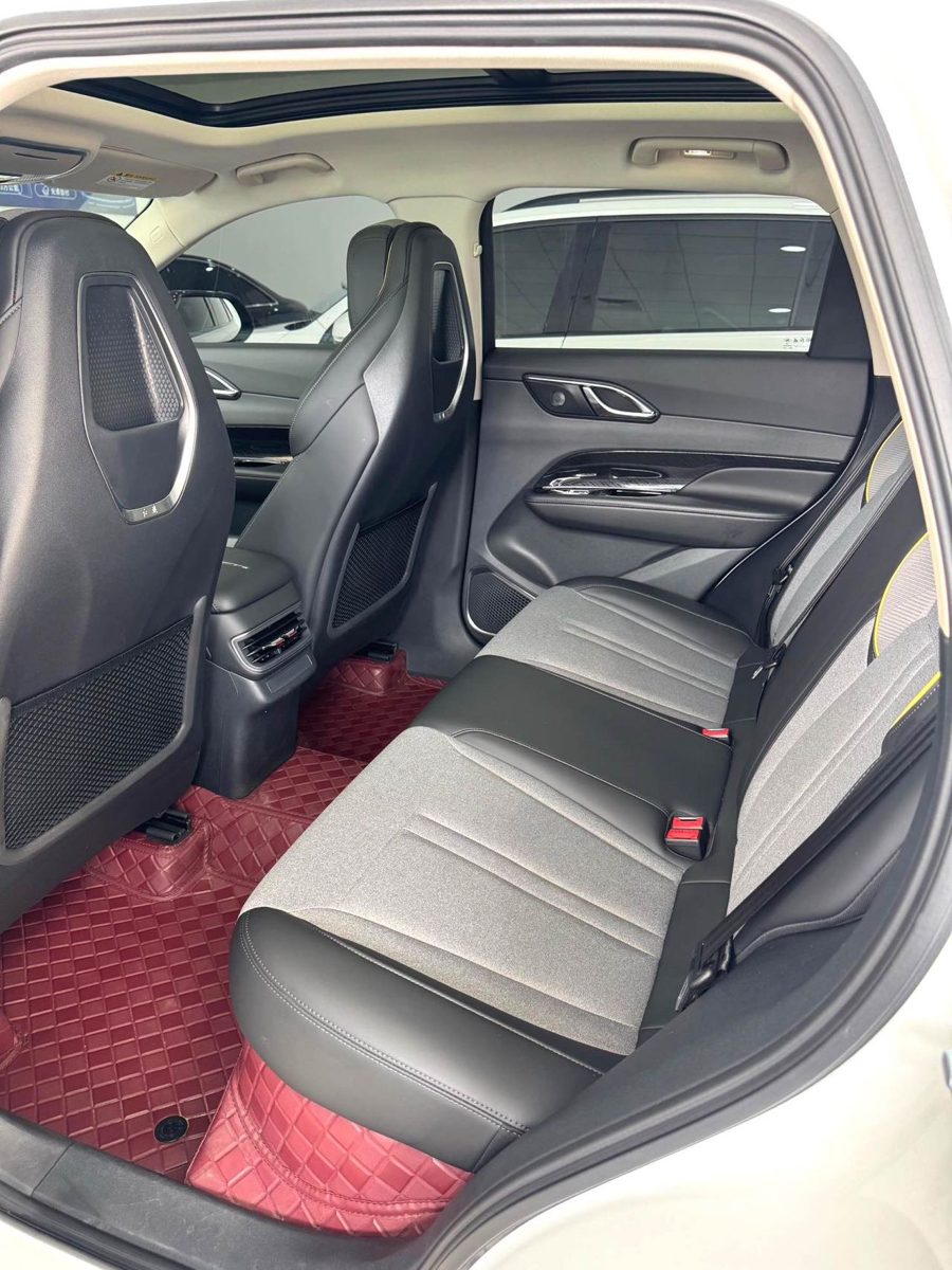 2024 HongQi HS3 YongWei Version photo 8