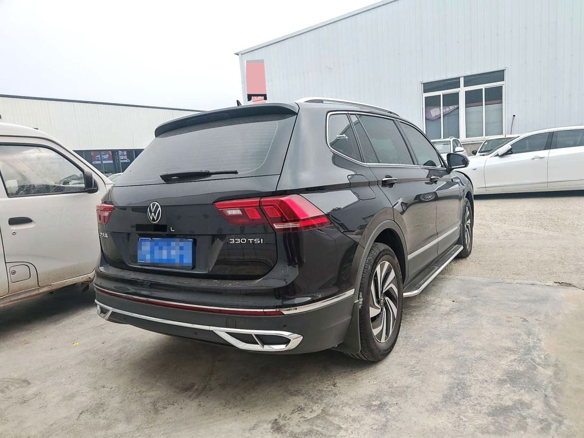 2025 VW TiguanL 300TSI LongTeng edition photo 3