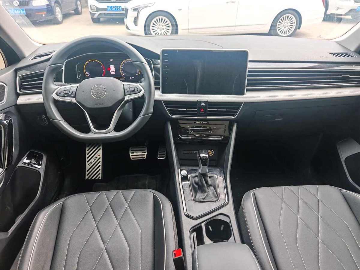 2025 VW TiguanL 300TSI LongTeng edition photo 8