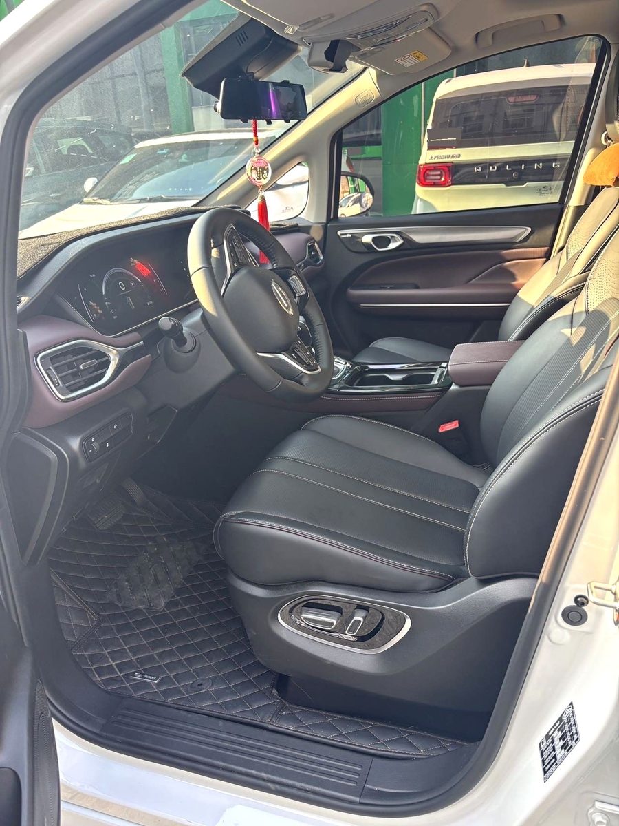 2024 GAC M6 Pro Luxury Edition photo 4