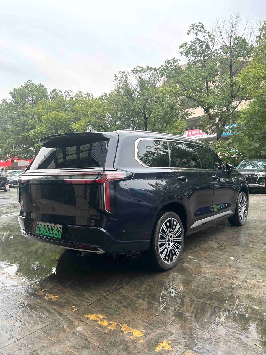 2025 Exeed VX C-DM 4WD ULTRA 6 seats photo 6