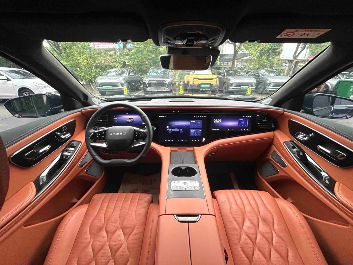 2025 Exeed VX C-DM 4WD ULTRA 6 seats photo 8