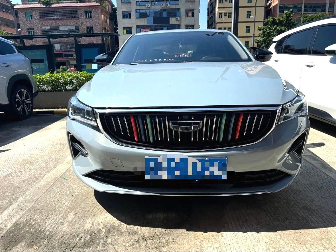 2024 Geely Emgrand Champion Luxury Edition photo 2