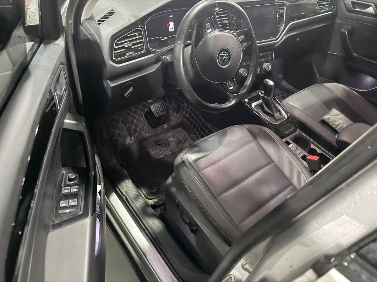 2022 T-roc 280TSI comfort Smart Connect Edition photo 4