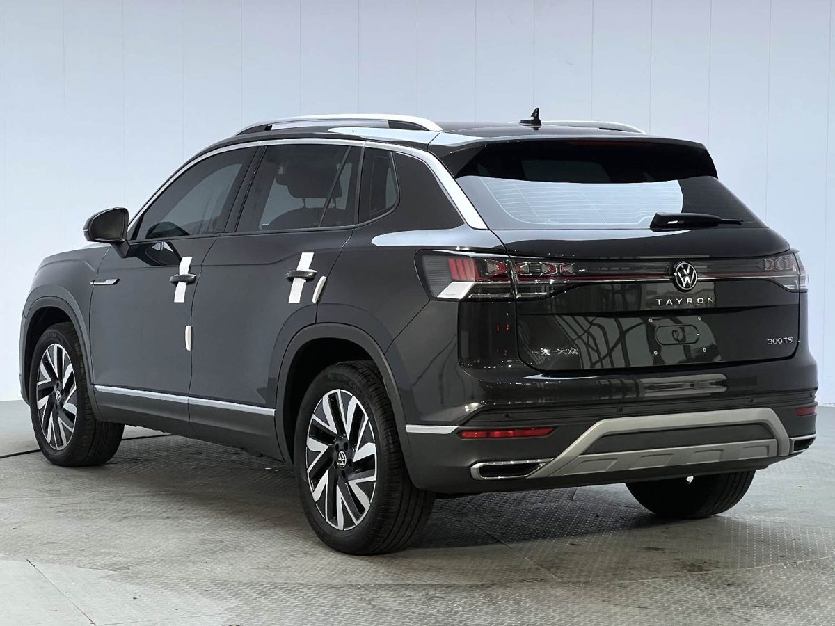 2024 Taryon 300TSI 2WD Luxury Plus photo 4