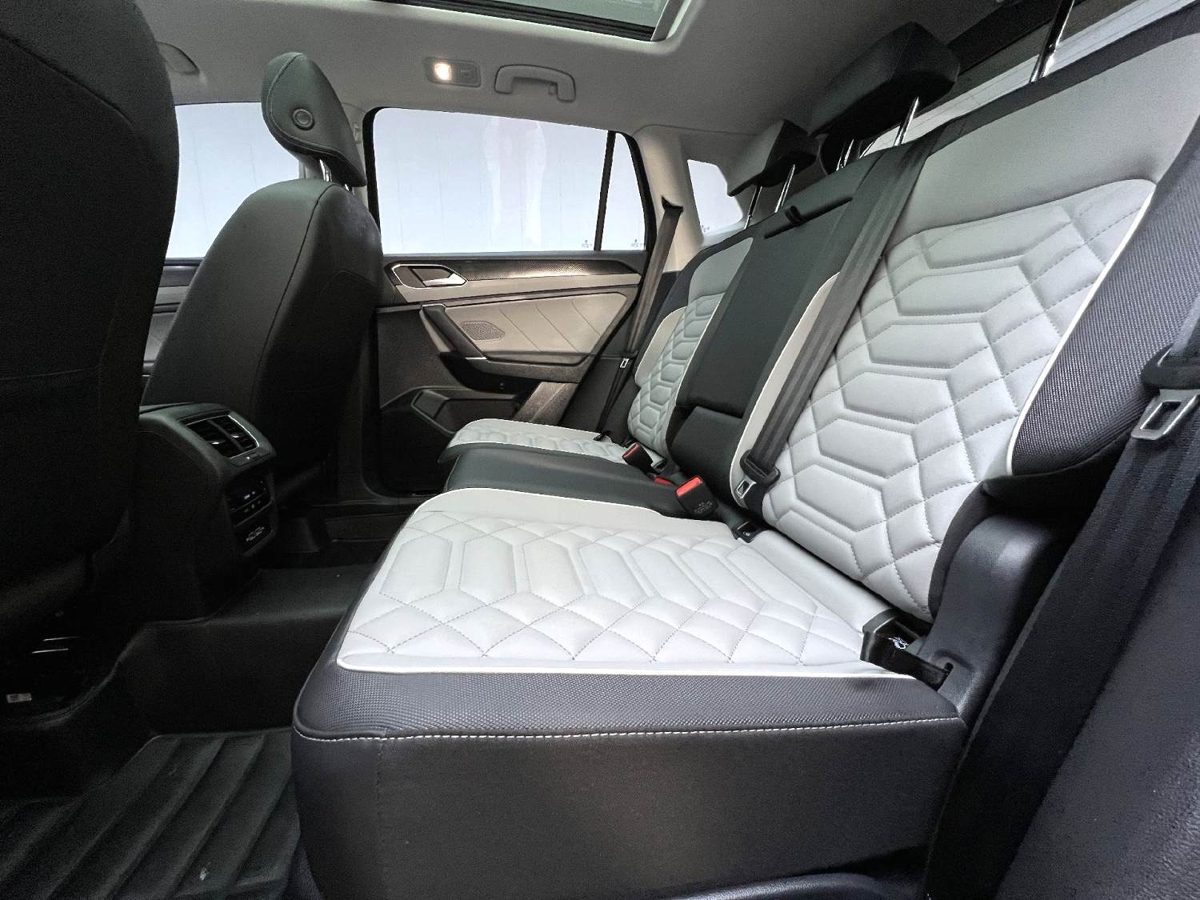 2024 Taryon 300TSI 2WD Luxury Plus photo 6