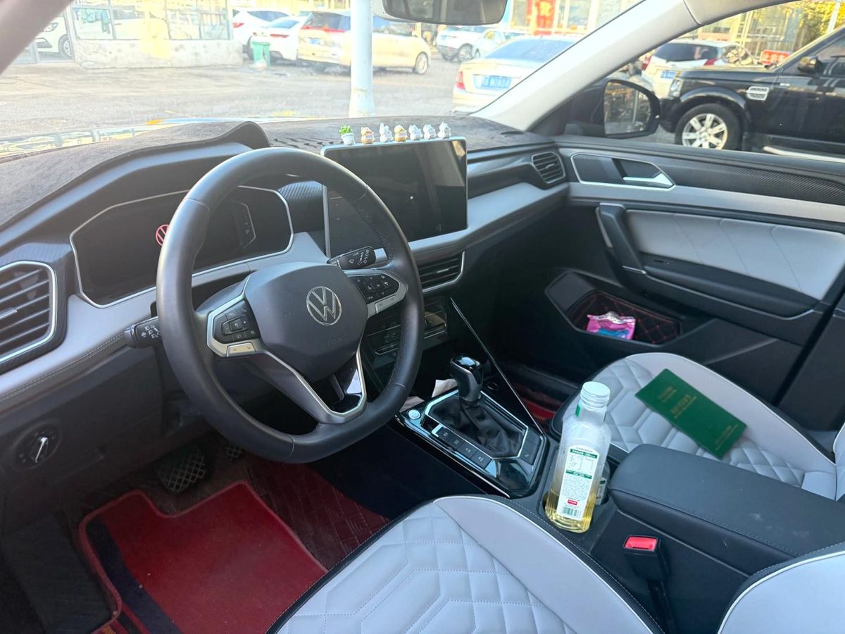 2024 Taryon 300TSI 2WD Lxury Plus photo 6