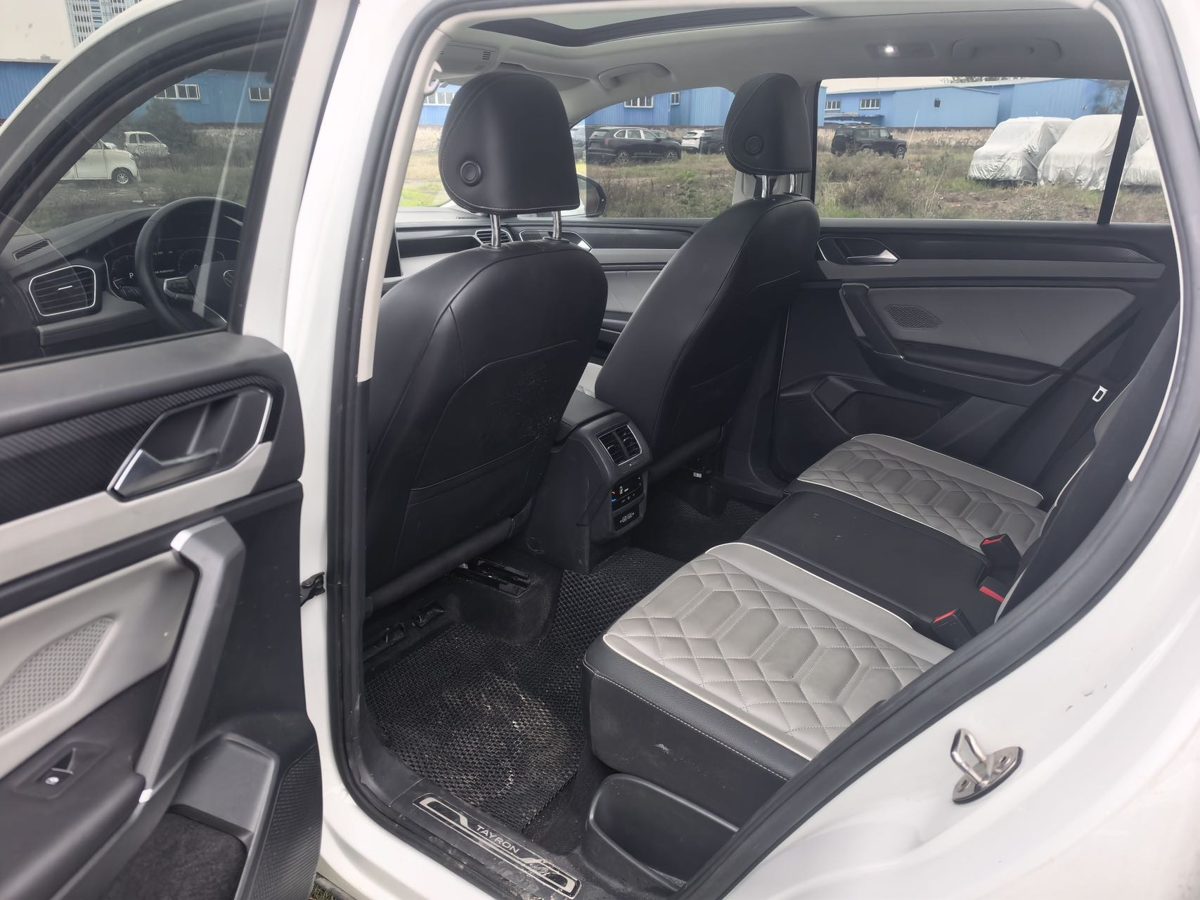 2024 Taryon 300TSI 2WD Luxury Plus photo 5