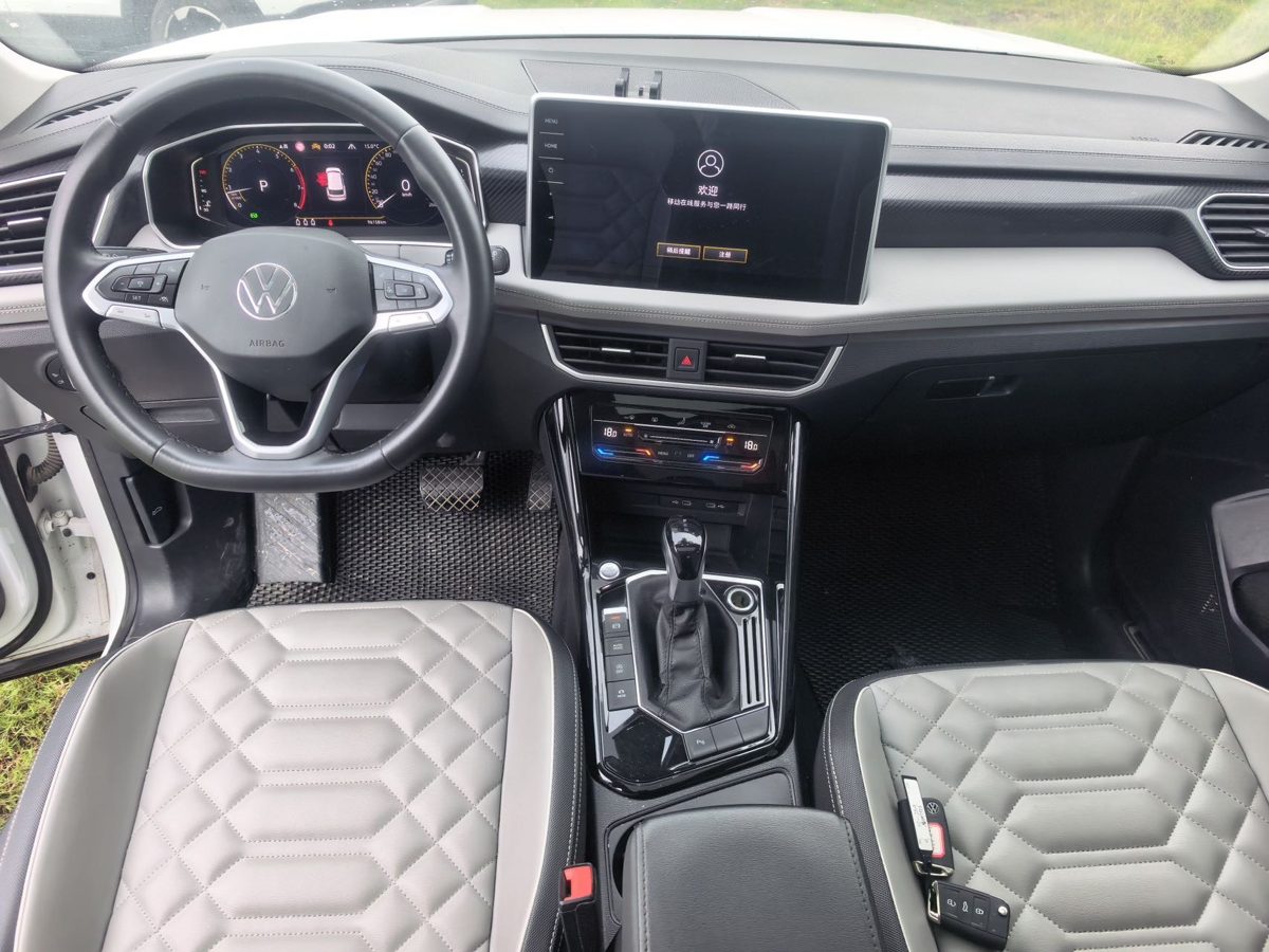 2024 Taryon 300TSI 2WD Luxury Plus photo 6