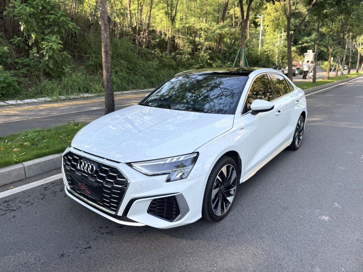 2024 Audo A3L Limousine FashionSport photo 3