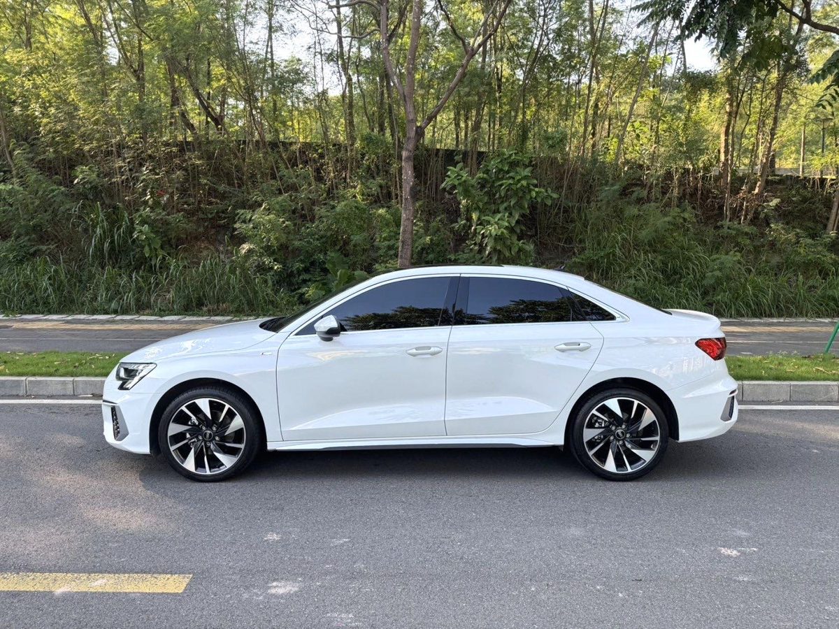 2024 Audo A3L Limousine FashionSport photo 4