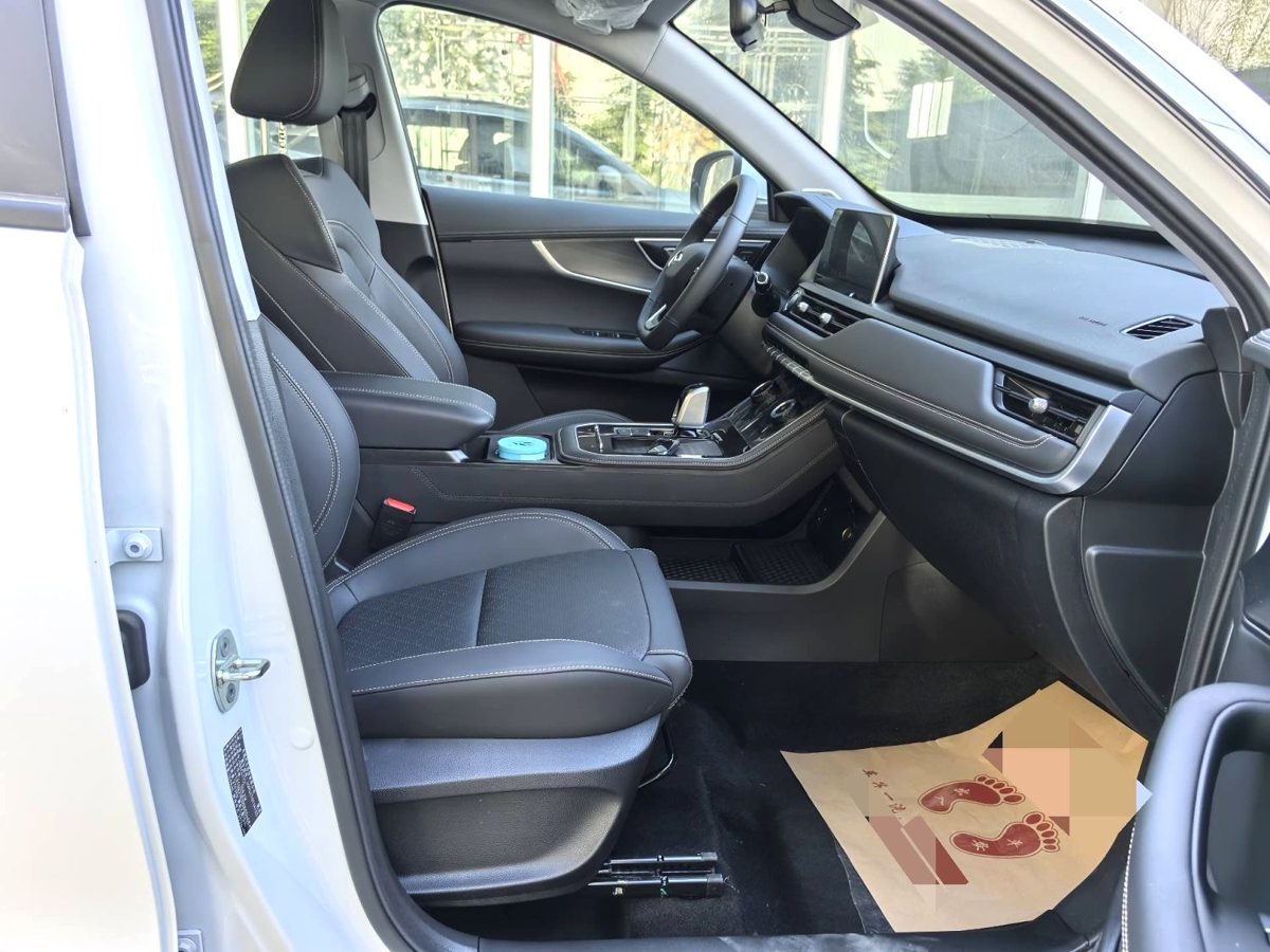 Chery 2024 Tiggo8 XinDong Edition 5 seats photo 9