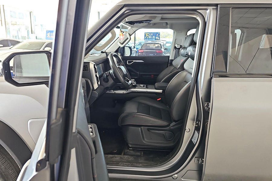 2024 Jetour T2 Traveler 2WD Expoler Edition photo 5
