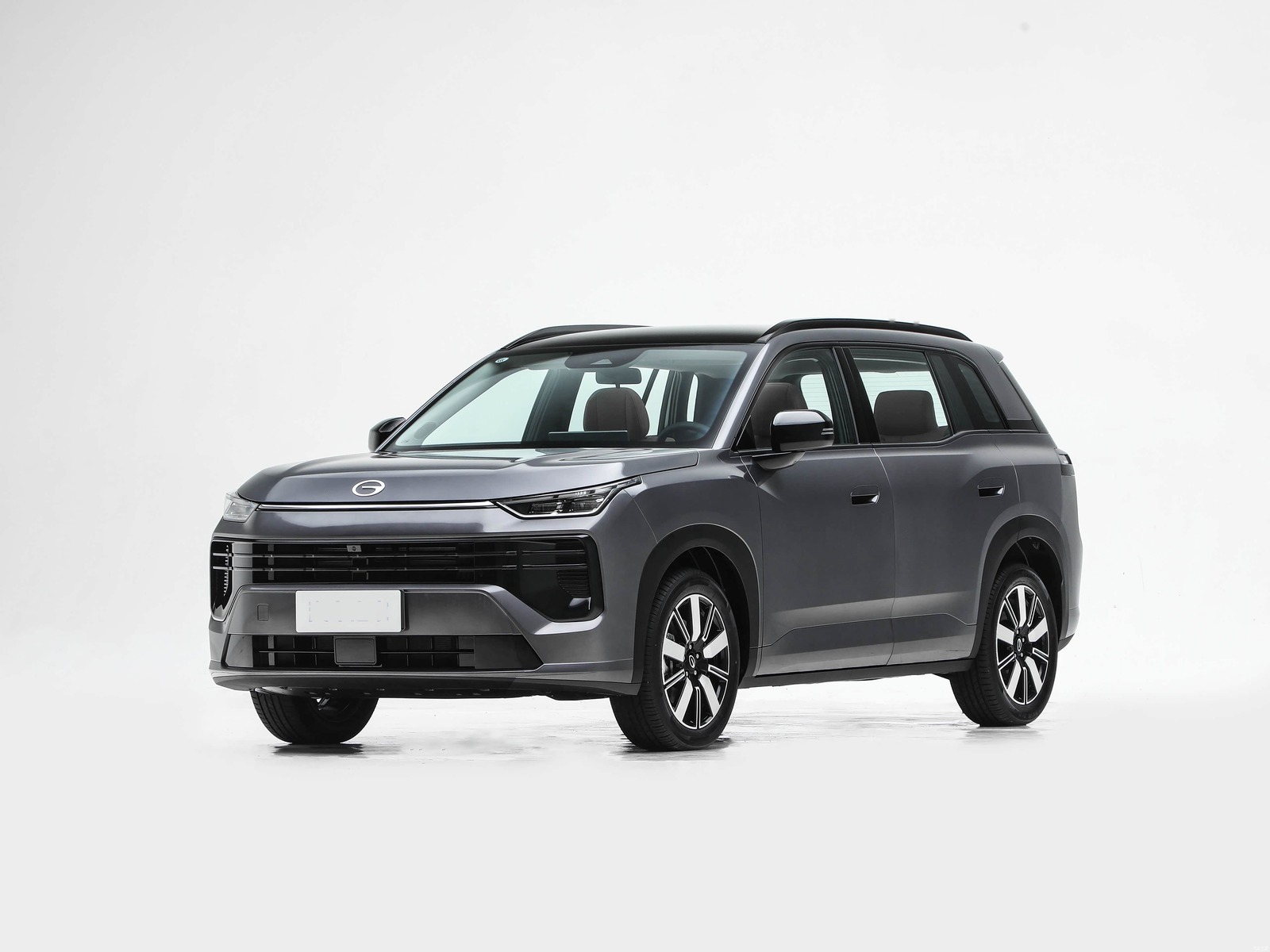 GAC Trumpchi GS4 front three-quarter view