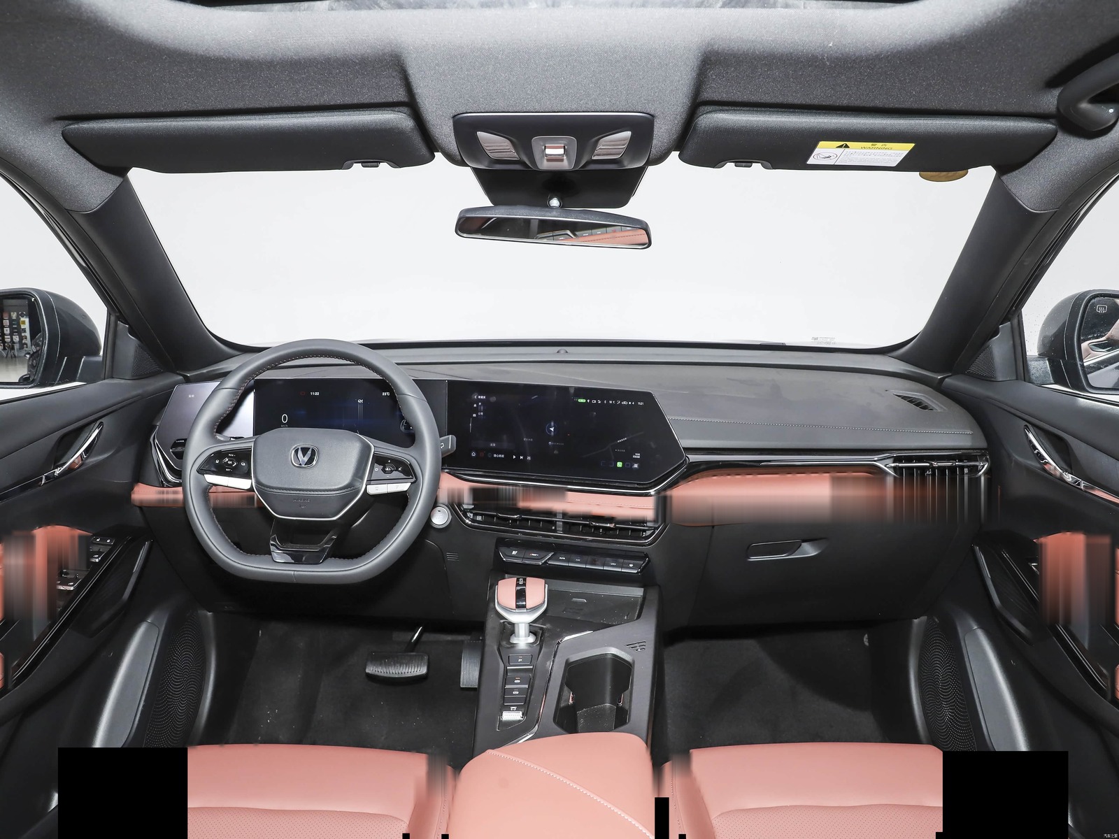 X5 PLUS front row cabin